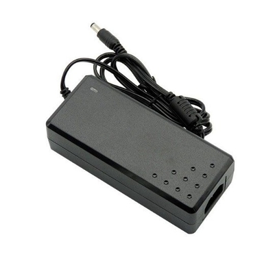 AC100-240V Input 15V 3A DC Power Adapter con cavo da 1,2 m e 45W Max Output da C-Power