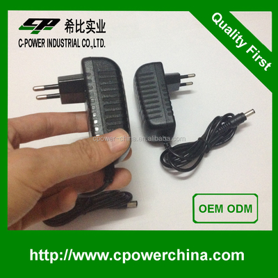 Tipo di uscita DC C-alimentazione 12V 1A AC DC Power Adapter 1000mA PSU 12W per US EU Plug