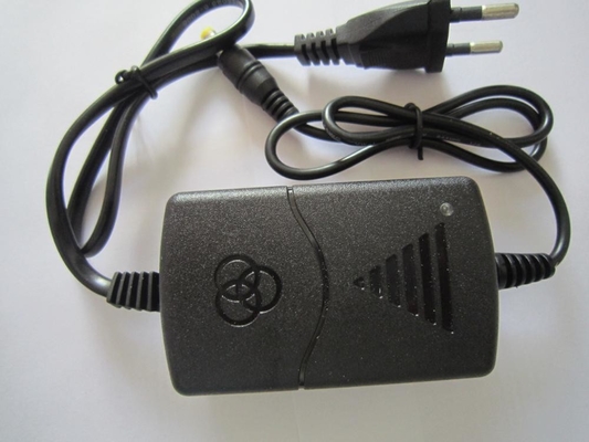 24W 24V 1A 12V 2A Adaptore di alimentazione per desktop AC/DC con tensione di uscita nera 24VDC