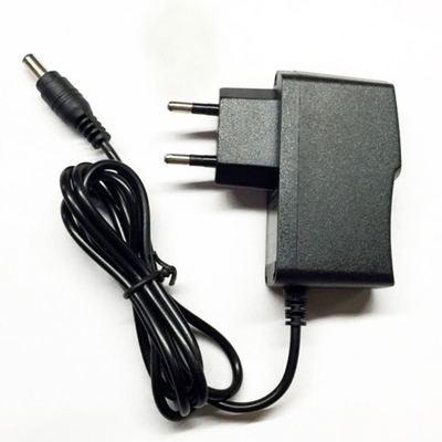 Tipo di uscita 12V 1A 5V 2A 6V 2A 9V 2A Adaptatore 12VDC 1A Adaptatore di corrente alternata