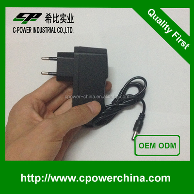 Tipo di uscita 12V 1A 5V 2A 6V 2A 9V 2A Adaptatore 12VDC 1A Adaptatore di corrente alternata