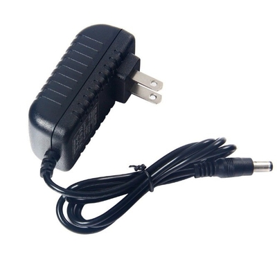 Adaptatore di corrente alternata a corrente continua nero con tipo di uscita superiore 12V 1A 6V 1A 5V 1A 5V 2A 12V 0,5A