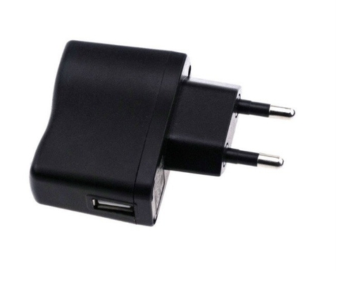 Certificato CE USB universale tipo 5V 300mA 5V 2A 5V 2.5A 5V 1A Adaptore USB nero