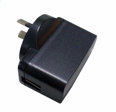 Tipo di uscita DC Nero 5V 2A 5V 1A 5V 500Ma 5V 0,5A Adaptore di alimentazione USB per AC non comune