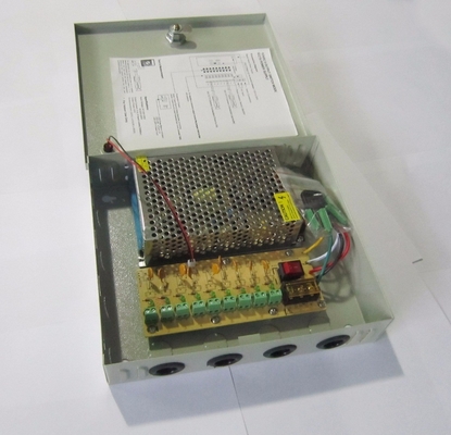 Box di alimentazione CCTV 9CH 12V 5A DC Uscita 60W Efficienza 90% Frequenza di uscita 50/60Hz