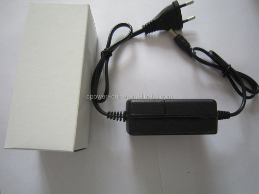12V 1.2A 12W AC DC Power Adapter con corrente di uscita 1200ma e certificato CE