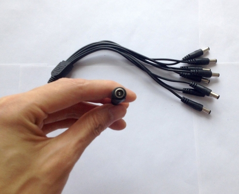 1 cavo splitter maschio a 8 doppio femmina per telecamere CCTV da 5,5 mm/2,1 mm