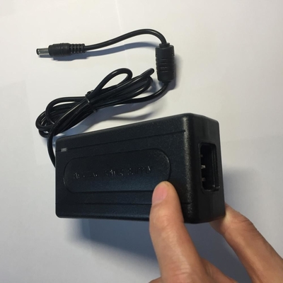 Desktop 100 240V AC 12VDC 6Amp Adaptore 72W 12V Alimentatore nero corrente di uscita 6A