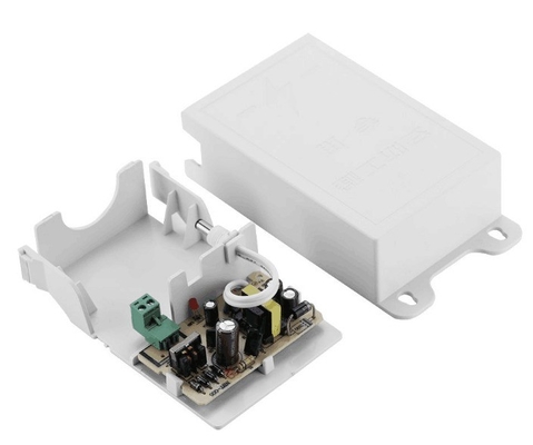 Adaptatore di alimentazione per telecamere CCTV interno/esterno 12V 2A/3A Frequenza di uscita 50/60Hz