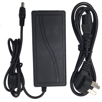 Fornitore di alimentazione 12v 6a AC DC versatile con opzioni di ingresso e di uscita multiple da 100-240v
