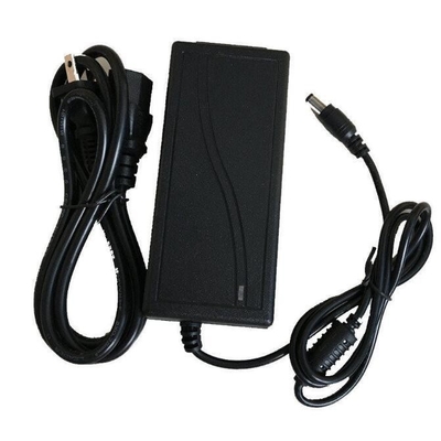 110v-240v Voltaggio di ingresso 5v 5a 12v 15v 5v 19v 24v Adaptore di corrente continua con guscio di plastica