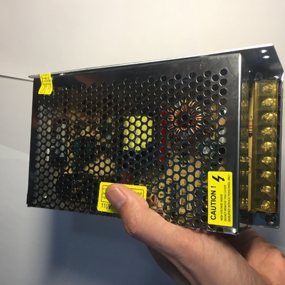 Good PCB 10a 20a 30a Fornitore di alimentazione per LED CCTV a tensione di uscita 24V Tipo di uscita singolo
