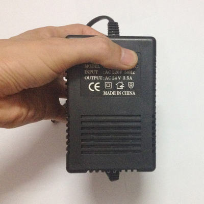 Adaptatore di alimentazione a uscita singola 2A 3A 24VAC per telecamere CCTV PTZ C-Power 110V/220V AC Input