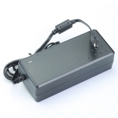 Ampio raggio di ingresso 12V 65W 6A C-Power LED Light Power Adapter per apparecchi elettrici