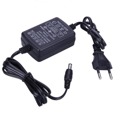 Plug In 12V DC Power Adapter 5V 1A 12W 12V 2A 24W per il collegamento di apparecchi elettrici