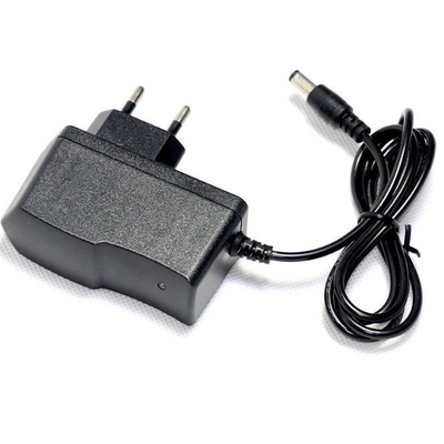 C-Power AC100-240V DC 3V 1A 3W Adaptore di alimentazione con efficienza 85% e corrente di uscita 1000mA