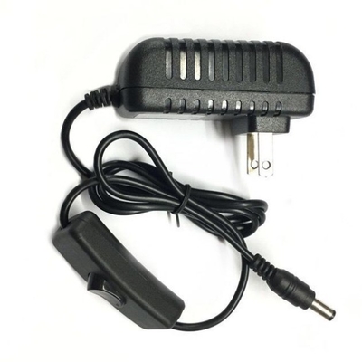 Adattatore di alimentazione a corrente continua 100-240V Tipo di input/output DC 12V/5V/6V/9V 1A/0.5A/1.5A/2A commutabile