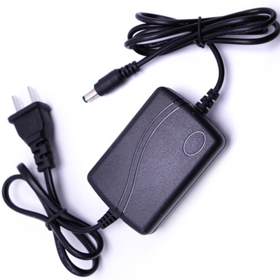 Adaptore di alimentazione ad ampia tensione C-Power 12V DC 1A 1000mA VP 1201000 con certificato CE