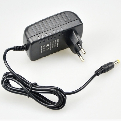 Tipo di uscita DC C-Power Costante Voltaggio AC100-240V 24V 0.5A 1A 24V 600mA Adaptore di alimentazione