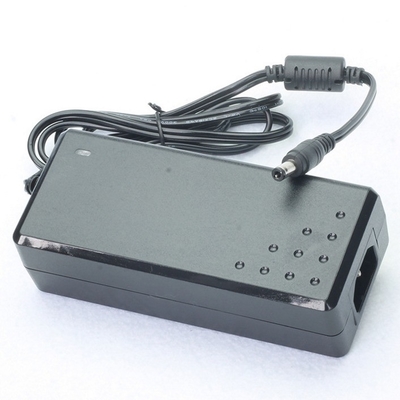 C-Power Costante Voltage Desktop Power Adapter 5V 10A per il Desktop di connessione AC100-240V