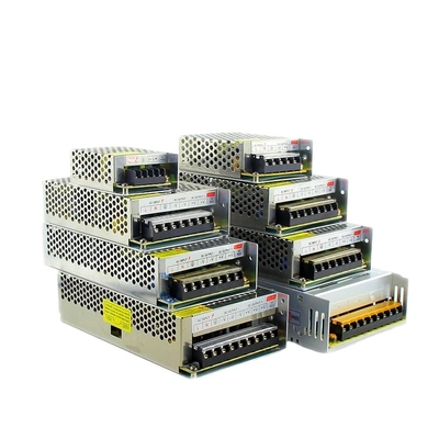 Fornitore di alimentazione di commutazione a corrente continua di 240W AC DC 12V 20A con protezione da sovravolta e efficienza dell'82%
