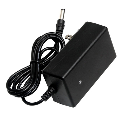 2A DC 12,6V 16,8V Caricabatterie agli ioni di litio 18650 con ingresso 100-240VAC 50/60HZ