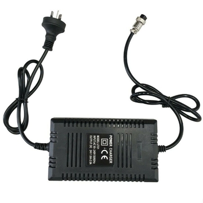 Compatto caricabatterie di uscita 24V 0.35Kg per 24v 6ah Sea Scooter Nero a prezzi accessibili