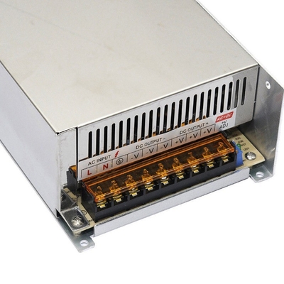 Fornitore di alimentazione a corrente continua da 100V 5.5A con tensione di ingresso AC110V/220V e tipo di uscita singola