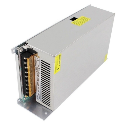 Prodotti d'argento che hanno bisogno di energia L'alimentazione AC/DC da 800W di C-Power è la soluzione