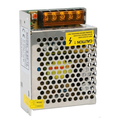 Fornitore di alimentazione di commutazione a uscita singola da 15V 3A 45W per il prodotto di alimentazione in C da 110V/220V AC